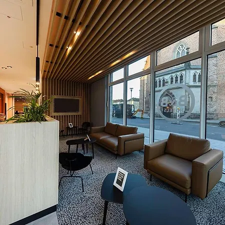 Отель B&B Hotel Dessau *